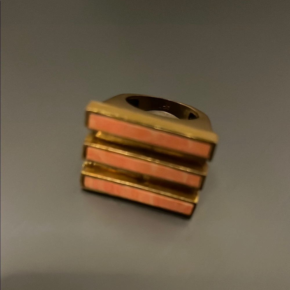 A Peace Treaty Ring, size 7